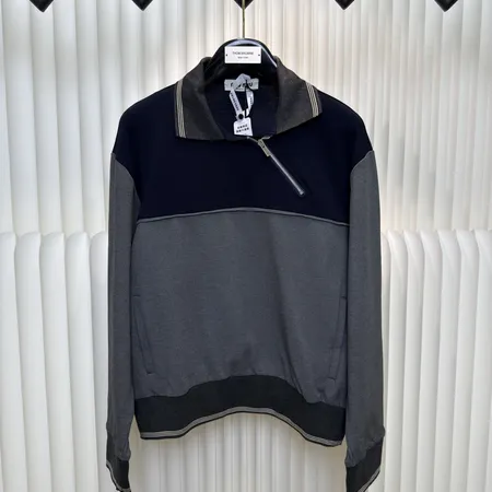 ミュウミュウ パーカー