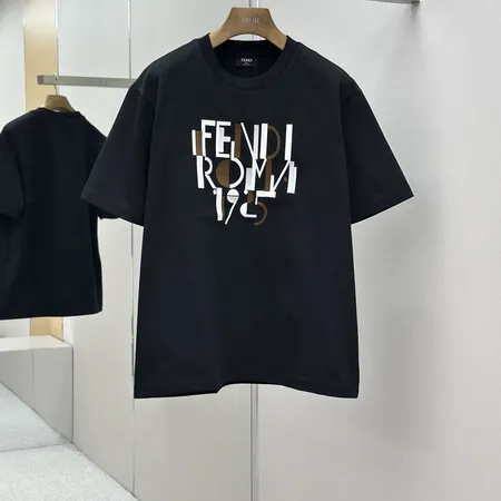 フェンディ Tシャツ