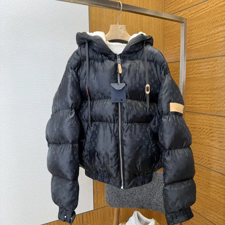 エルメス ダウンジャケット