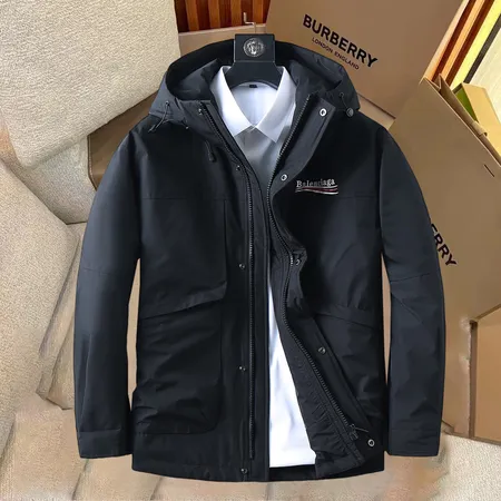 バレンシアガ ダウンジャケット