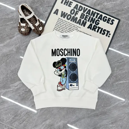 モスキーノ パーカー