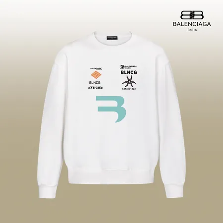 バレンシアガ パーカー