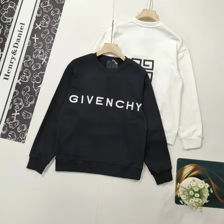 ジバンシィ パーカー