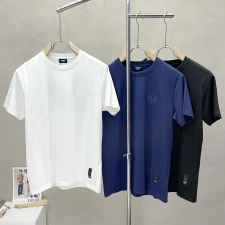 フェンディ Tシャツ