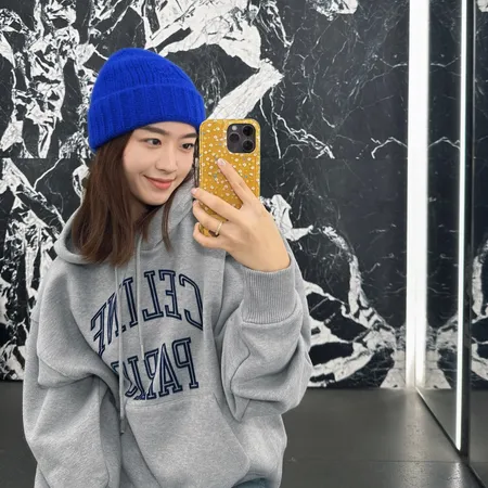 セリーヌ パーカー