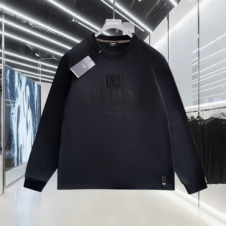 フェンディ Tシャツ