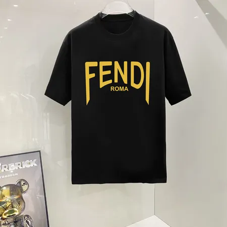 フェンディ Tシャツ