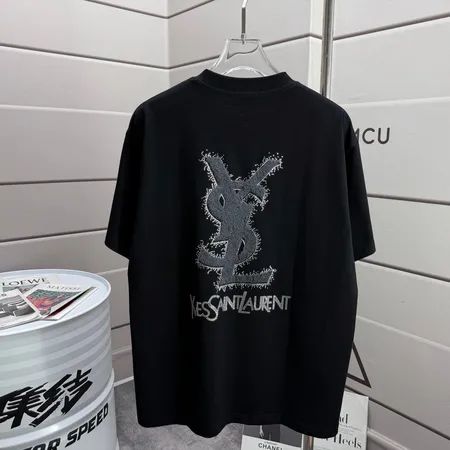 イブサンローラン Tシャツ