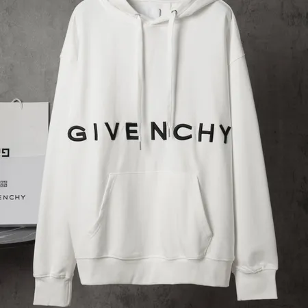 ジバンシィ パーカー