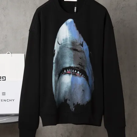 ジバンシィ パーカー