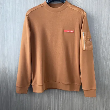 プラダ パーカー