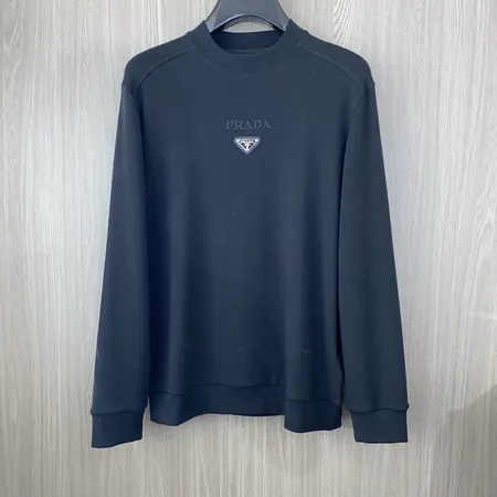 プラダ パーカー