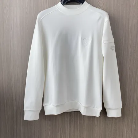 プラダ パーカー