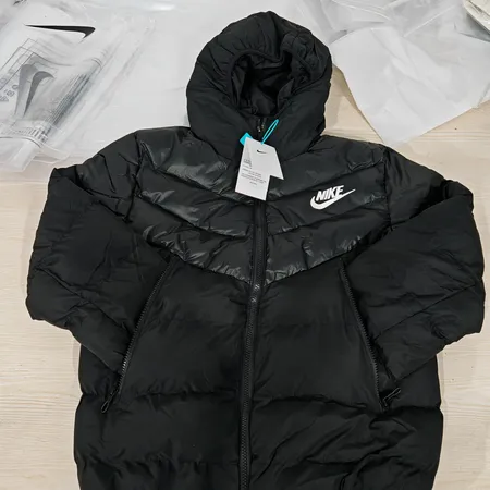 ナイキ ダウンジャケット