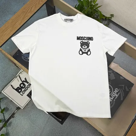 モスキーノ Tシャツ