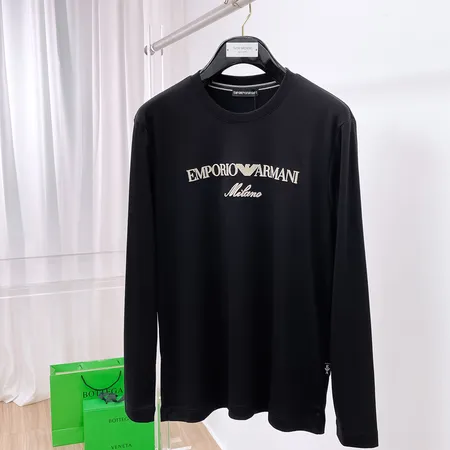 アルマーニ Tシャツ