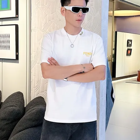 フェンディ Tシャツ