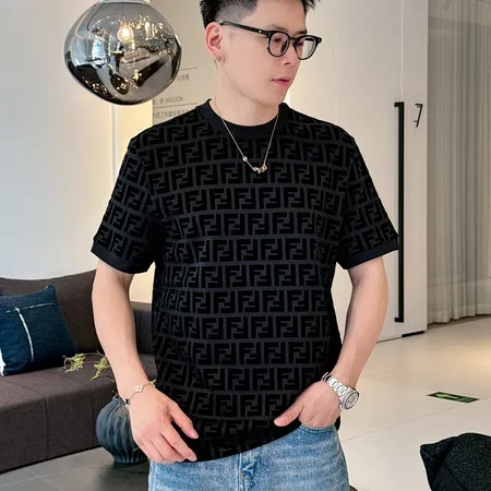 フェンディ Tシャツ