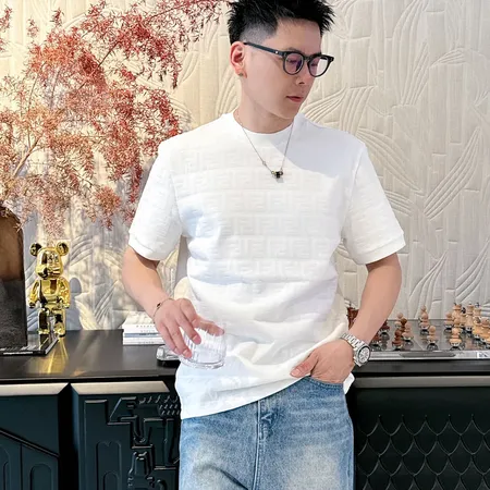 フェンディ Tシャツ