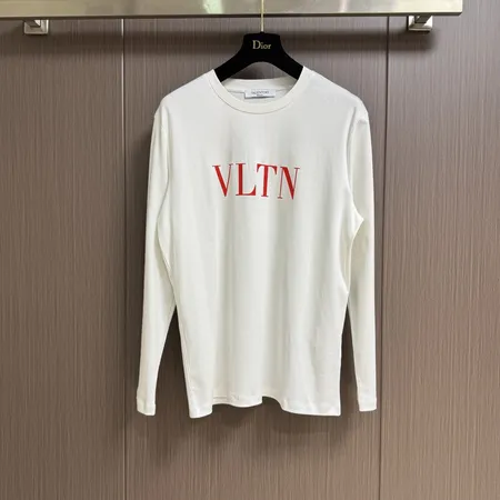 ヴァレンティノ Tシャツ