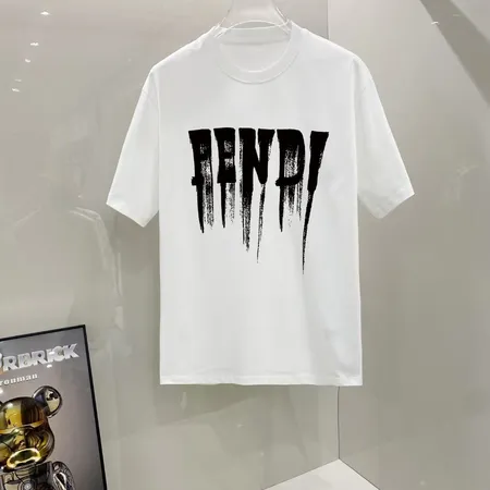 フェンディ Tシャツ