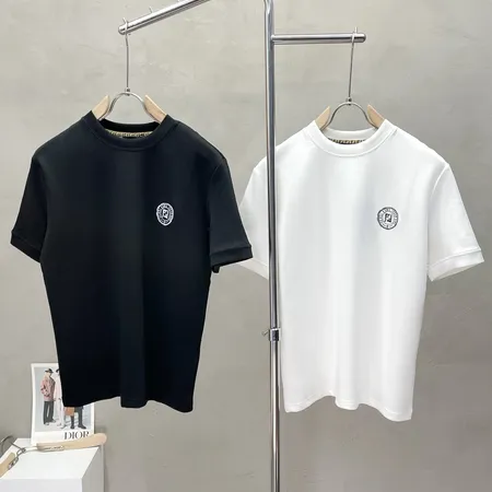 フェンディ Tシャツ