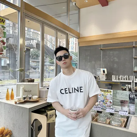 セリーヌ Tシャツ