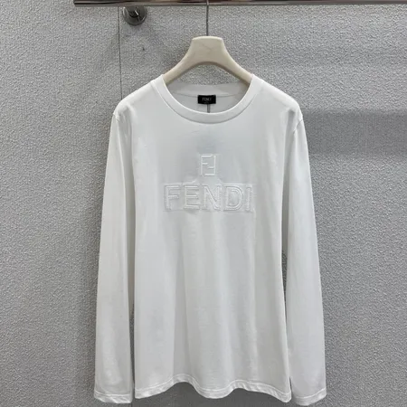 フェンディ Tシャツ