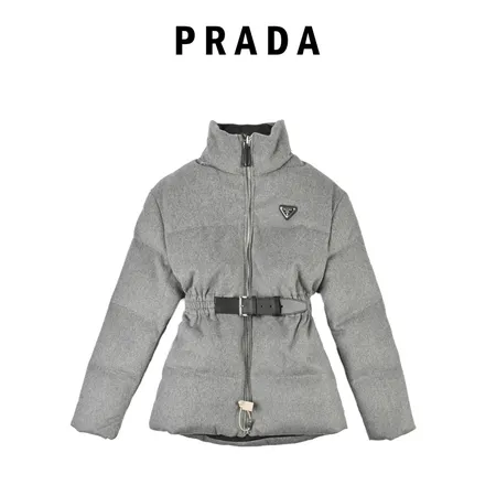プラダ ダウンジャケット