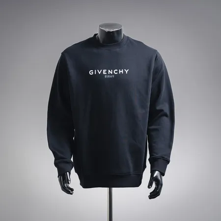 ジバンシィ パーカー