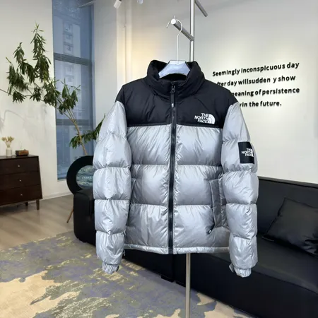 ノースフェイス ダウンジャケット