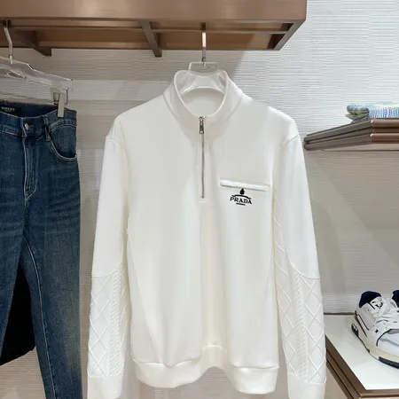 プラダ パーカー