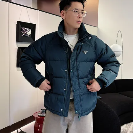 プラダ ダウンジャケット