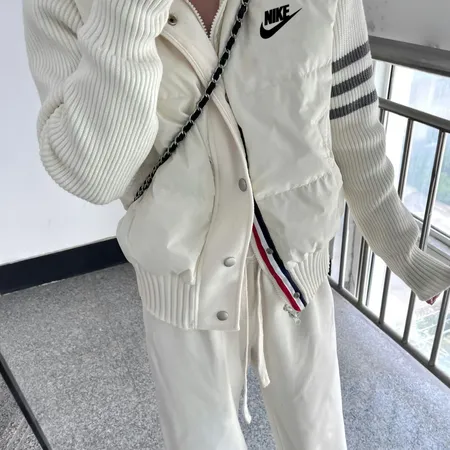 ナイキ ダウンジャケット