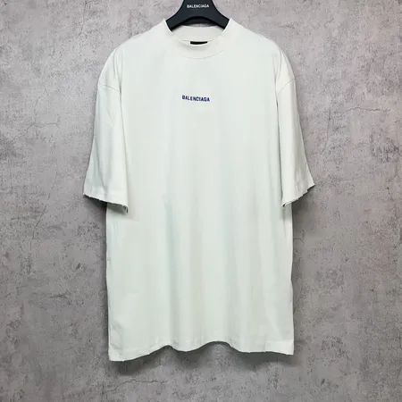 バレンシアガ Tシャツ