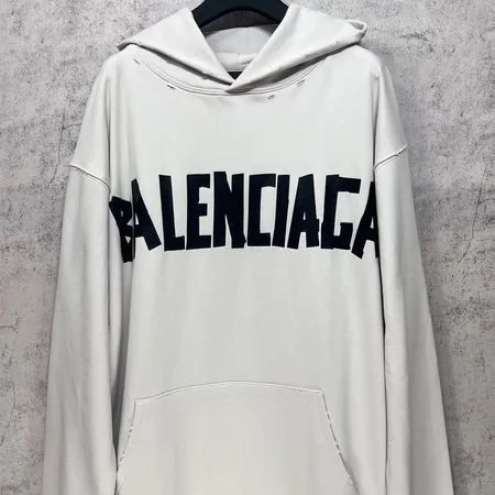 バレンシアガ パーカー