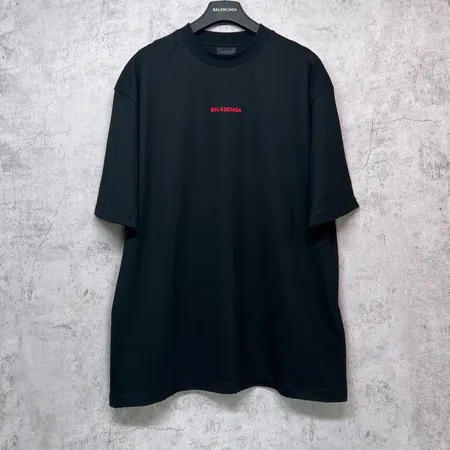 バレンシアガ Tシャツ