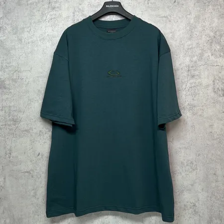 バレンシアガ Tシャツ