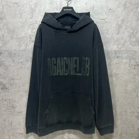 バレンシアガ Tシャツ