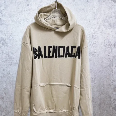 バレンシアガ パーカー