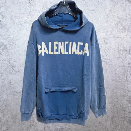 バレンシアガ パーカー