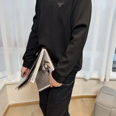 プラダ パーカー