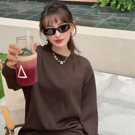 プラダ パーカー