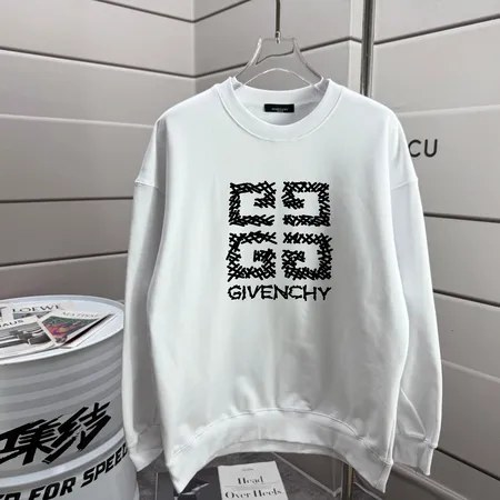 ジバンシィ パーカー