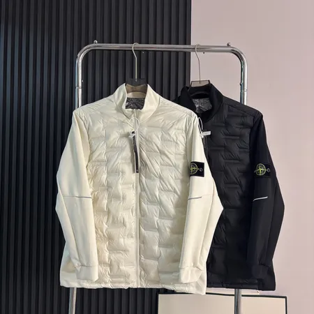 フェラガモ ダウンジャケット