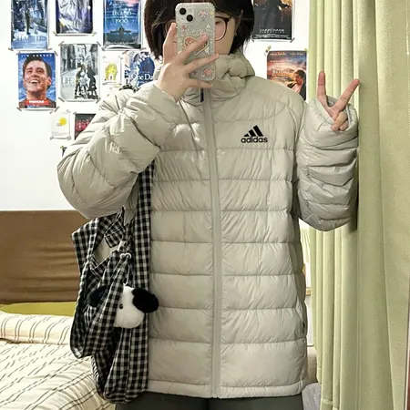 アディダス ダウンジャケット