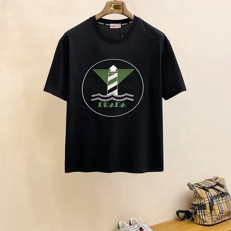 プラダ Tシャツ
