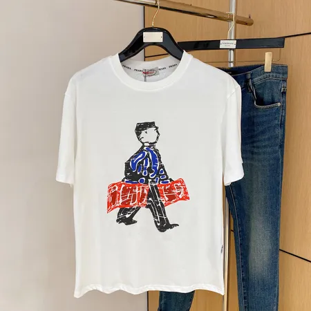 プラダ Tシャツ