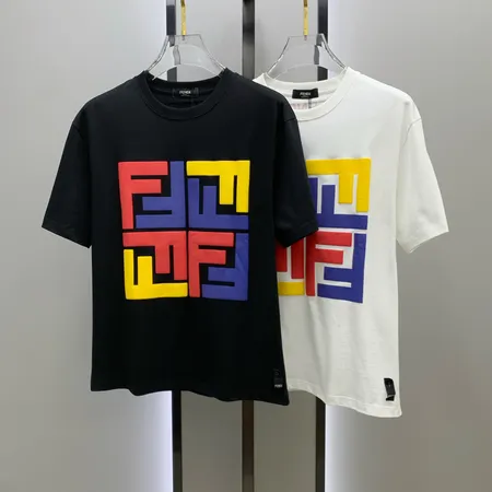 フェンディ Tシャツ