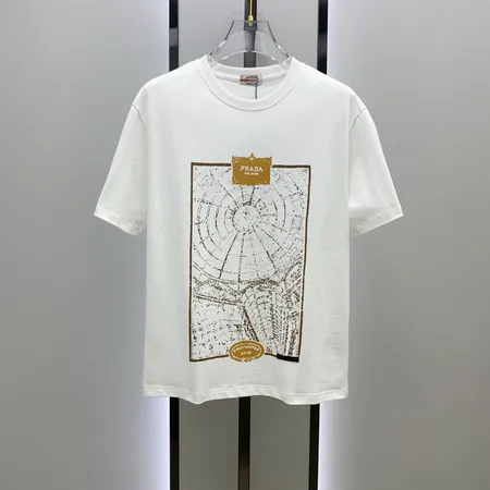 プラダ Tシャツ
